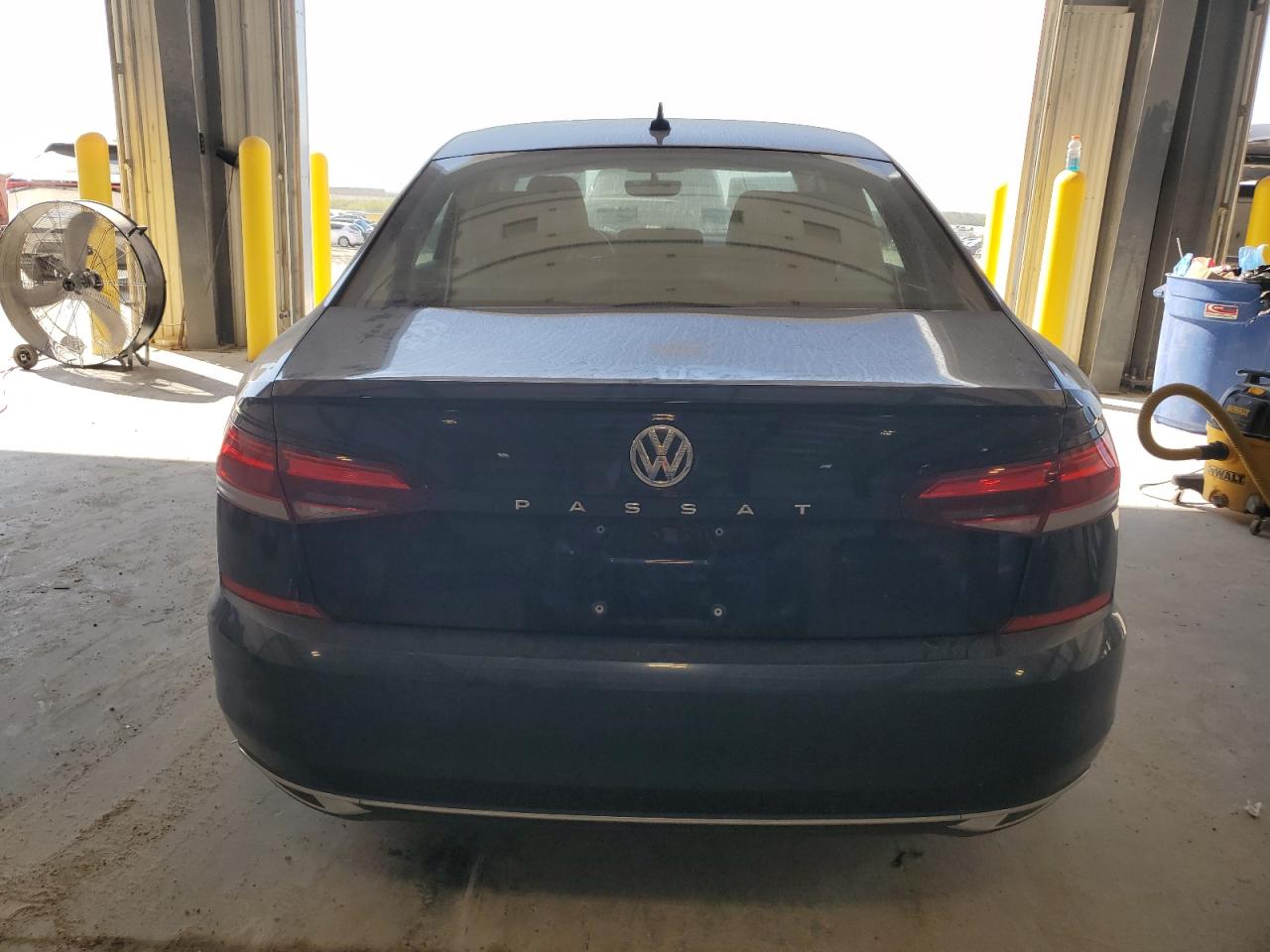 2021 Volkswagen Passat S VIN: 1VWAA7A38MC014085 Lot: 82128455