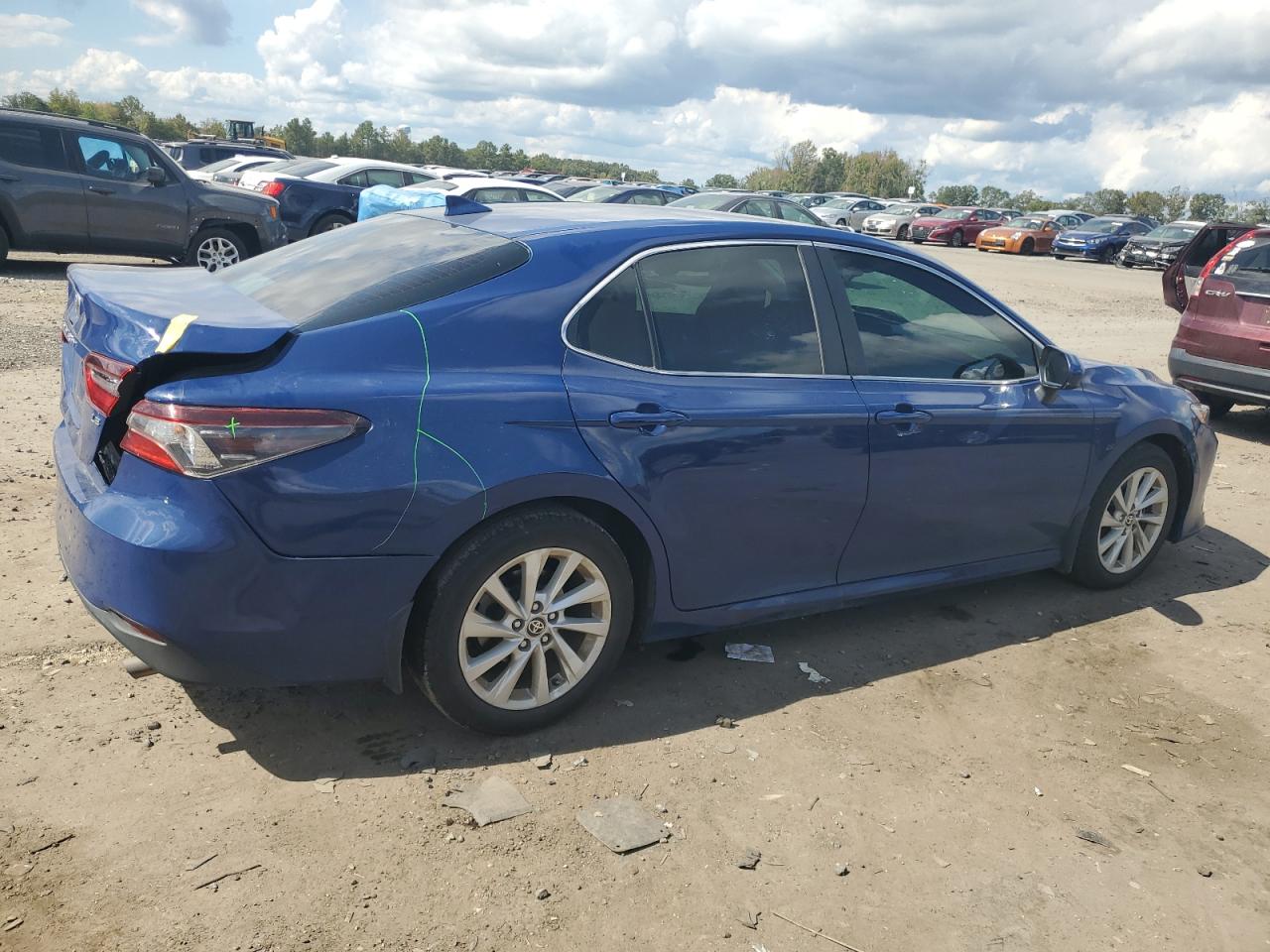 2024 Toyota Camry Le blue null gas 4T1C11AK6RU229882 photo #4