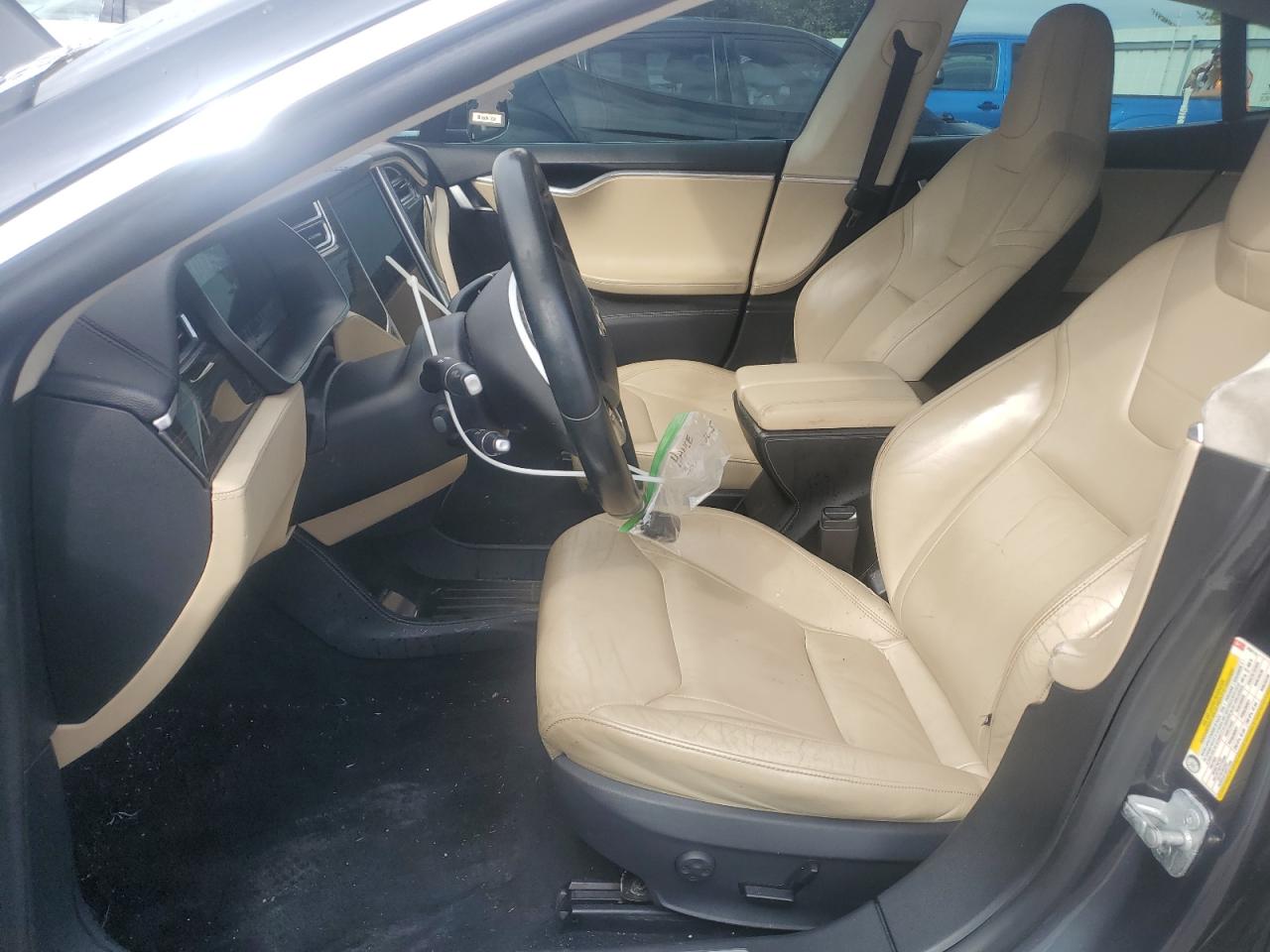 2014 Tesla Model S VIN: 5YJSA1H24EFP66713 Lot: 81722945