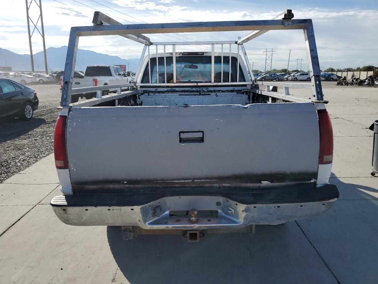 2000 Chevrolet Gmt-400 K3500 VIN: 1GCHK34R4YR176368 Lot: 81799805