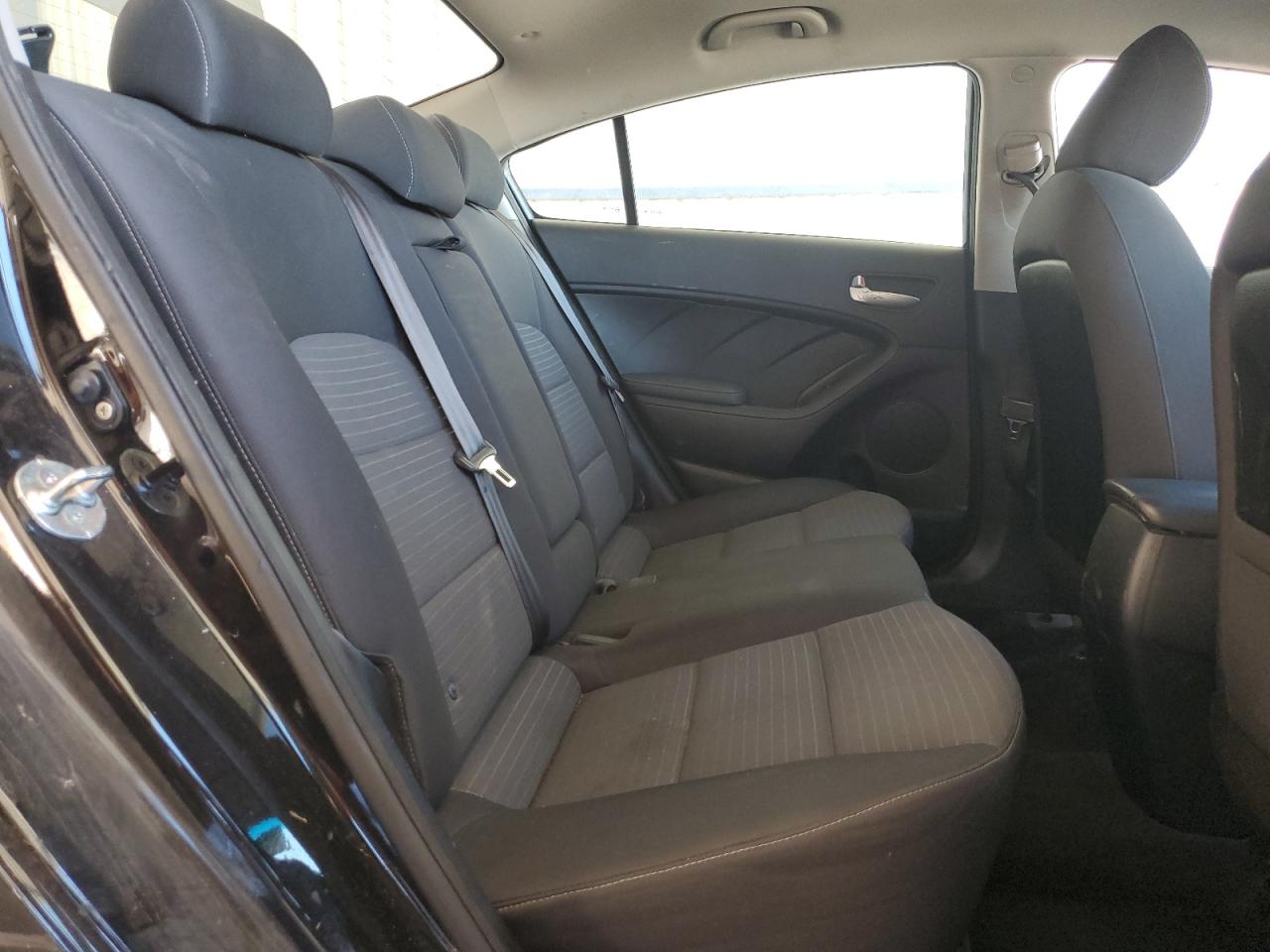 2018 Kia Forte Lx VIN: 3KPFL4A75JE164874 Lot: 80167555