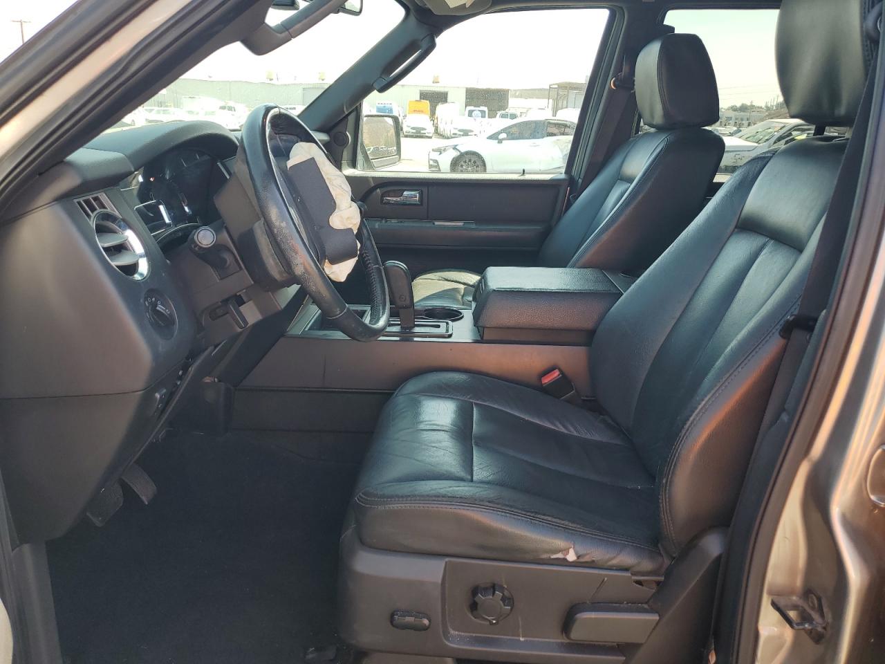 2008 Ford Expedition Xlt VIN: 1FMFU15538LA84572 Lot: 84608575