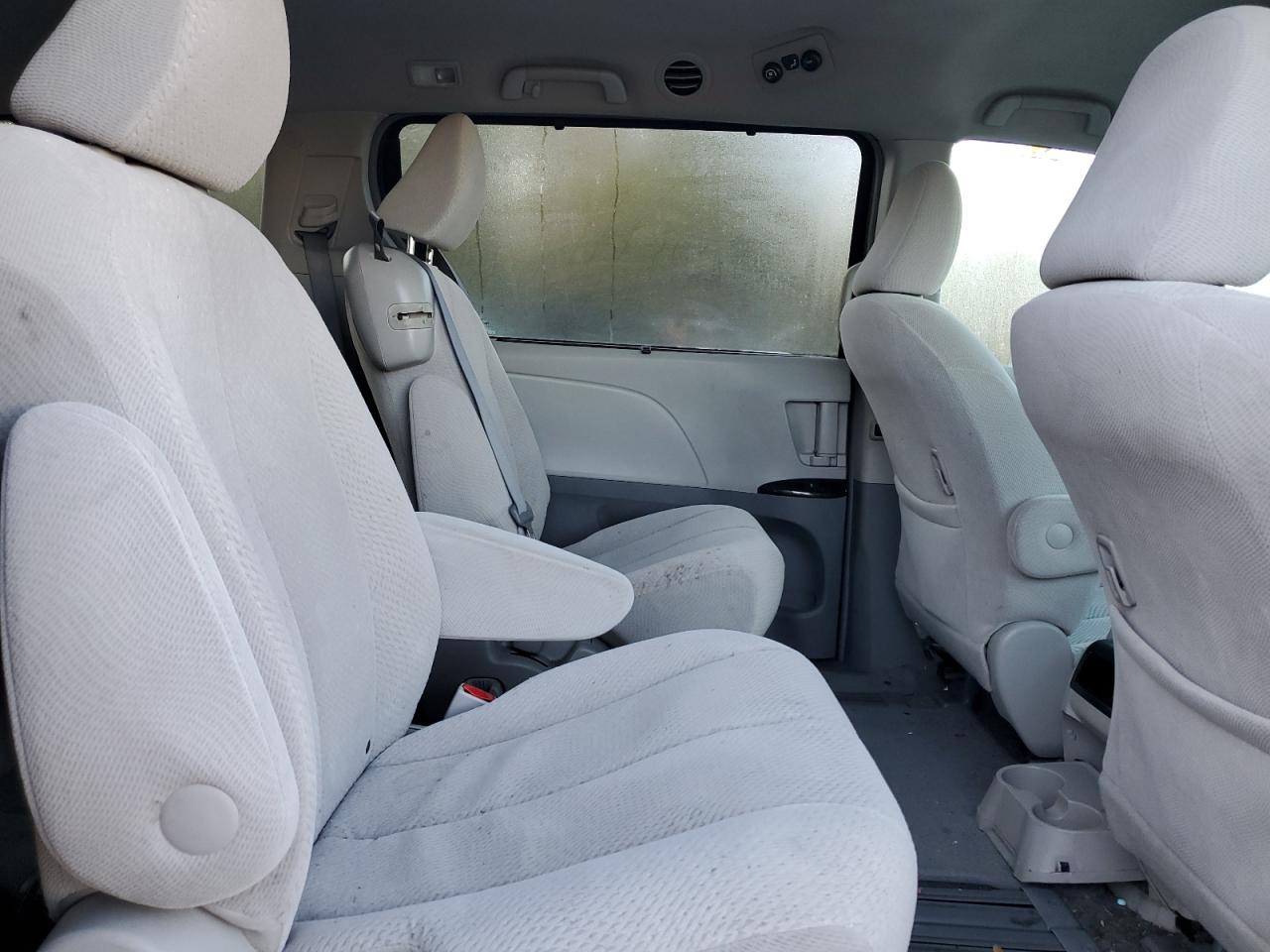 2012 Toyota Sienna Le VIN: 5TDKK3DC9CS216021 Lot: 84007705