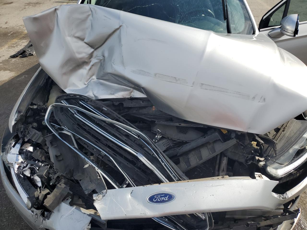 2016 Ford Fusion Titanium VIN: 3FA6P0D95GR137160 Lot: 71220535