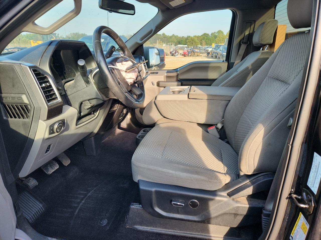 2016 Ford F150 VIN: 1FTMF1EF1GKE91213 Lot: 82100775