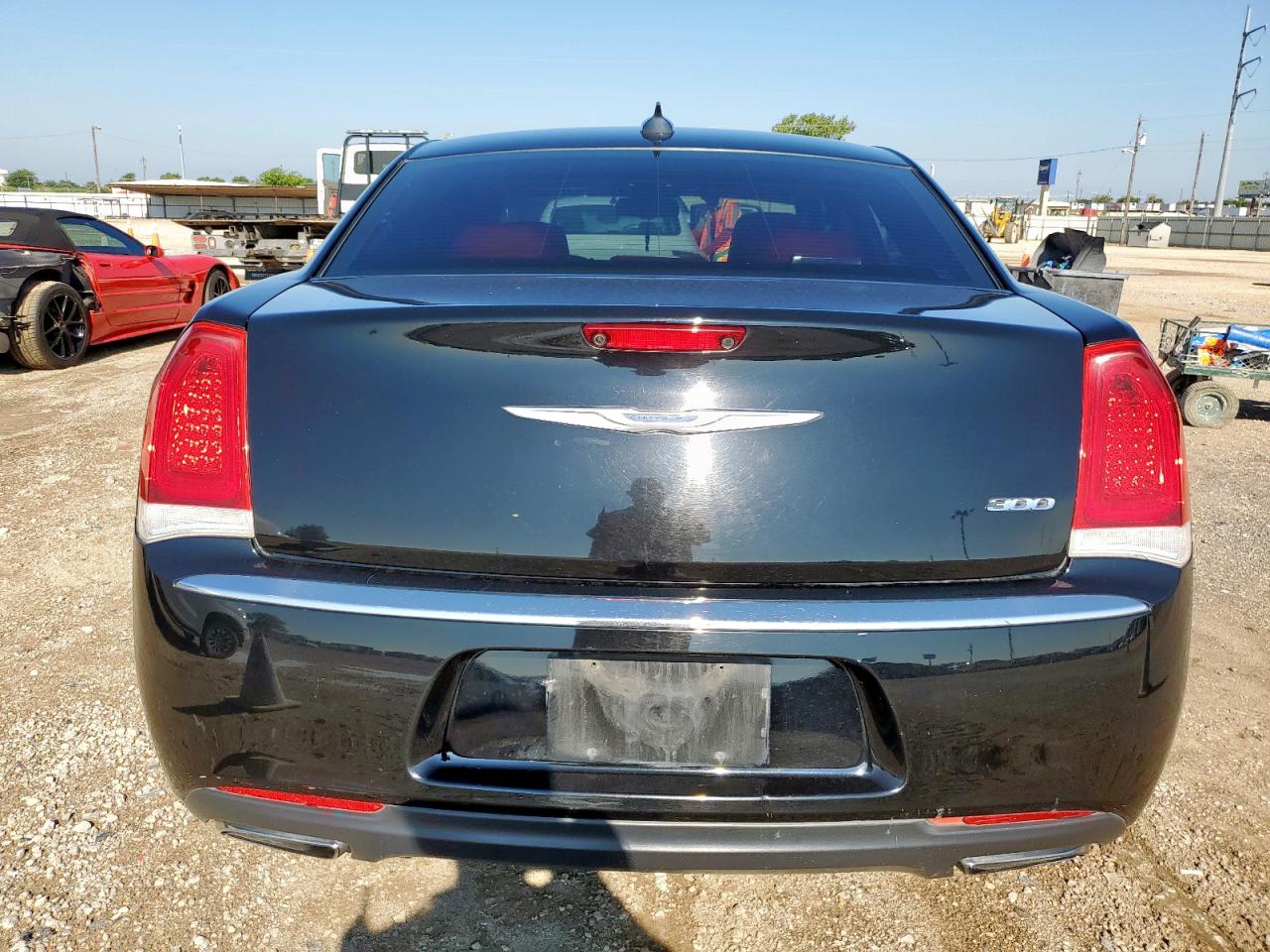 2016 Chrysler 300 Limited VIN: 2C3CCAAG2GH164141 Lot: 69393805