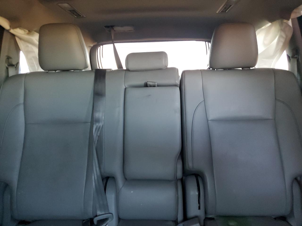 2018 Toyota Highlander Se VIN: 5TDKZRFH2JS544174 Lot: 81777485