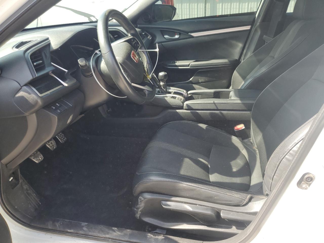 2020 Honda Civic Sport VIN: 2HGFC2E8XLH560296 Lot: 71956125