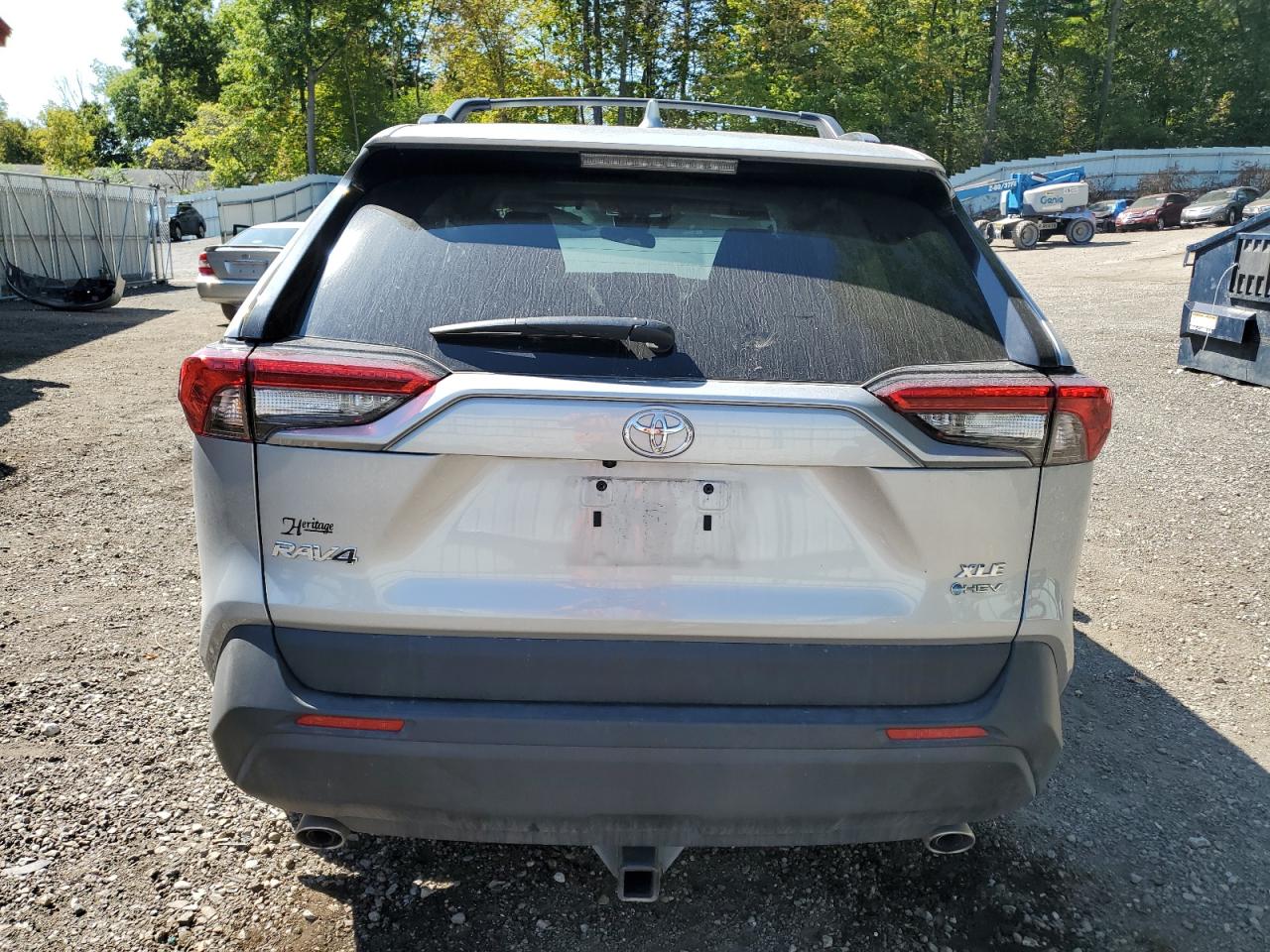 2025 Toyota Rav4 Xle Premium VIN: 2T3B6RFV4SW084711 Lot: 80504855