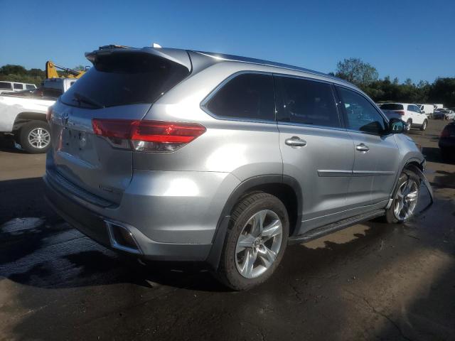  TOYOTA HIGHLANDER 2018 Серебристый
