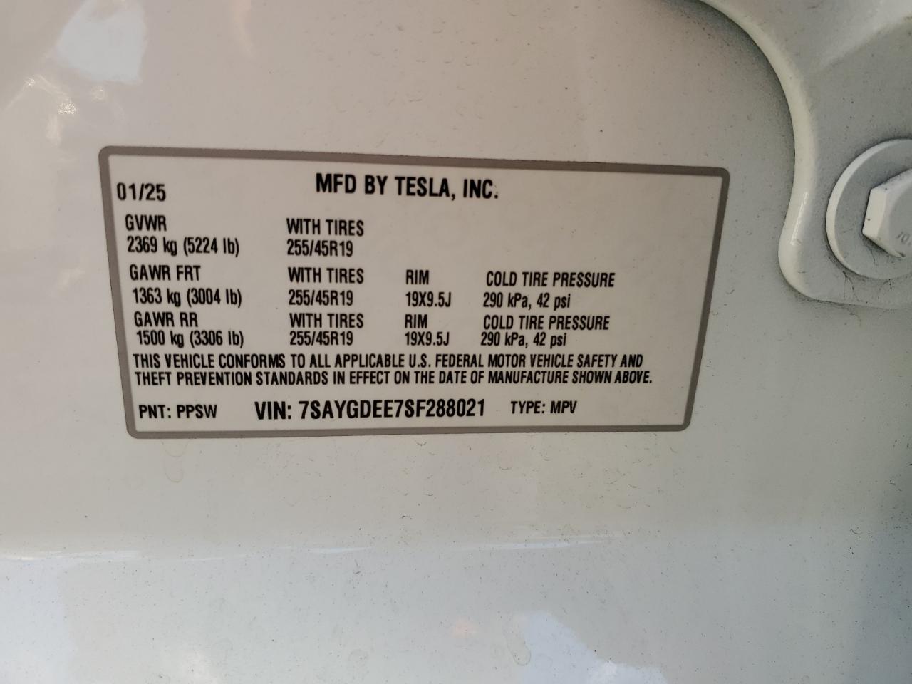 2025 Tesla Model Y VIN: 7SAYGDEE7SF288021 Lot: 83956435