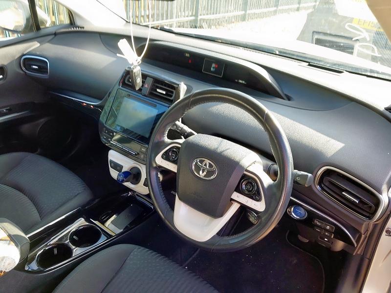 2017 TOYOTA PRIUS BUSINESS ED + VVT-I 