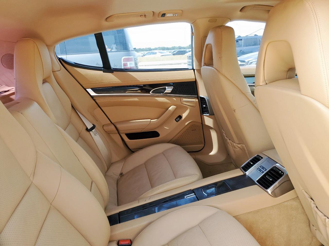 2013 Porsche Panamera 2 VIN: WP0AA2A77DL010618 Lot: 71516105