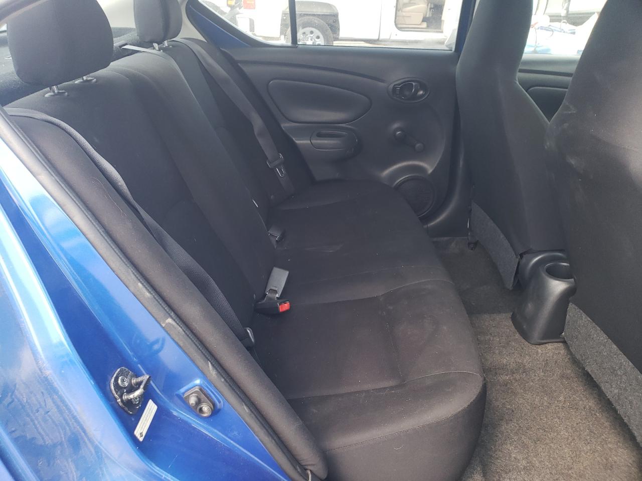 2015 Nissan Versa S VIN: 3N1CN7AP2FL843697 Lot: 71042495