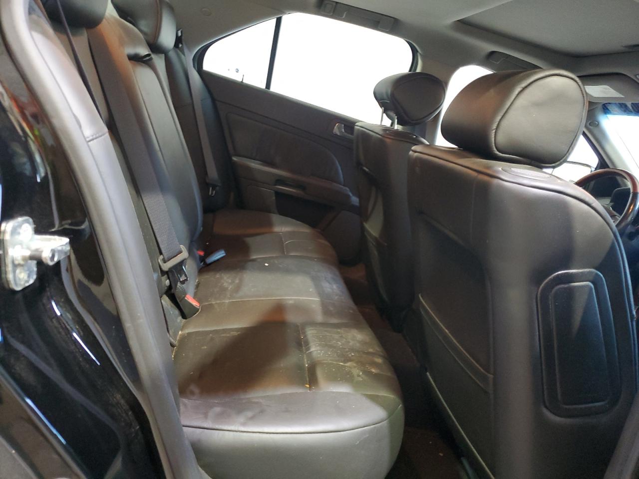 2006 Cadillac Sts VIN: 1G6DC67A560163233 Lot: 70908975