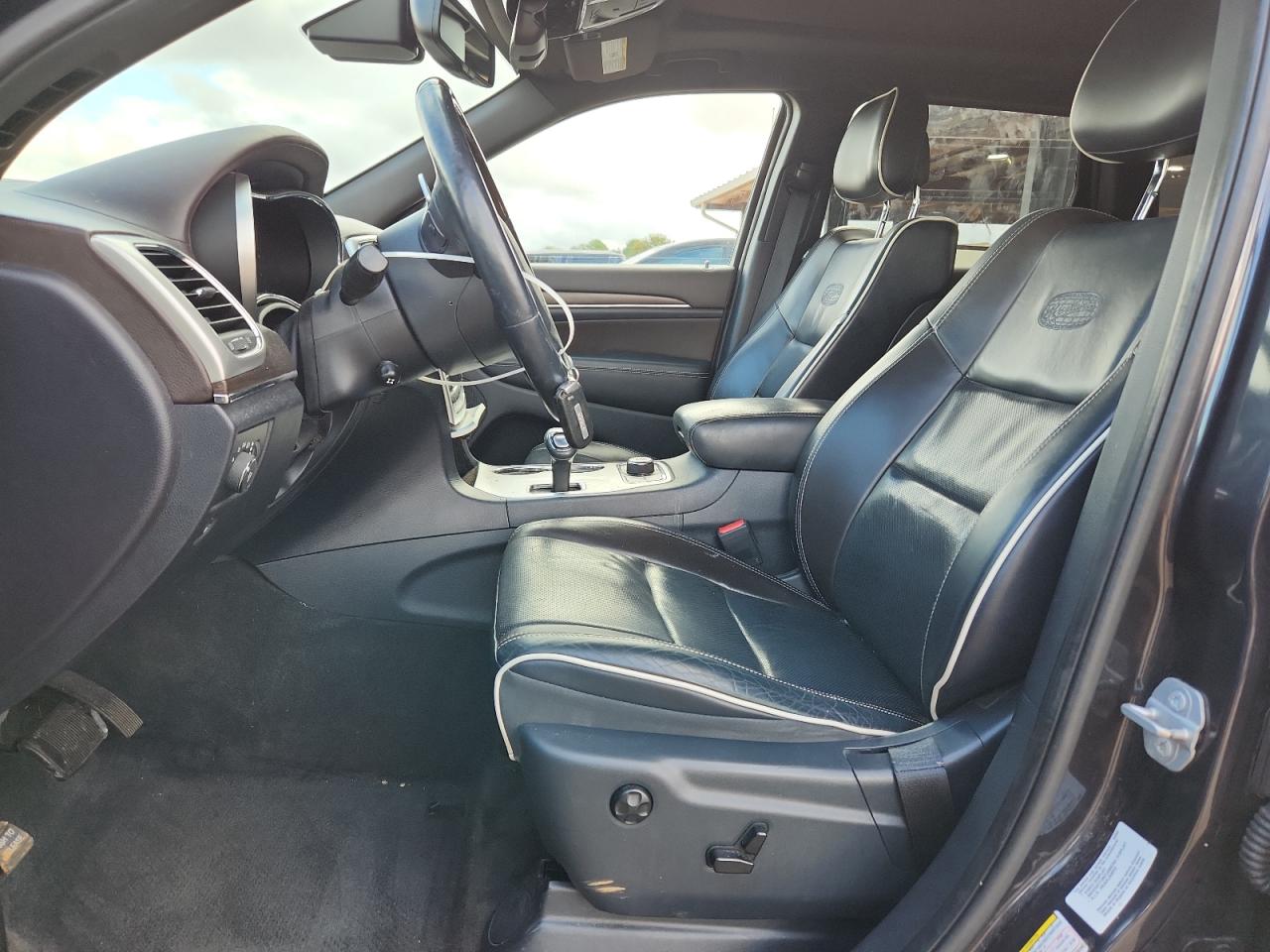 2015 Jeep Grand Cherokee Overland VIN: 1C4RJFCG9FC633703 Lot: 83843635