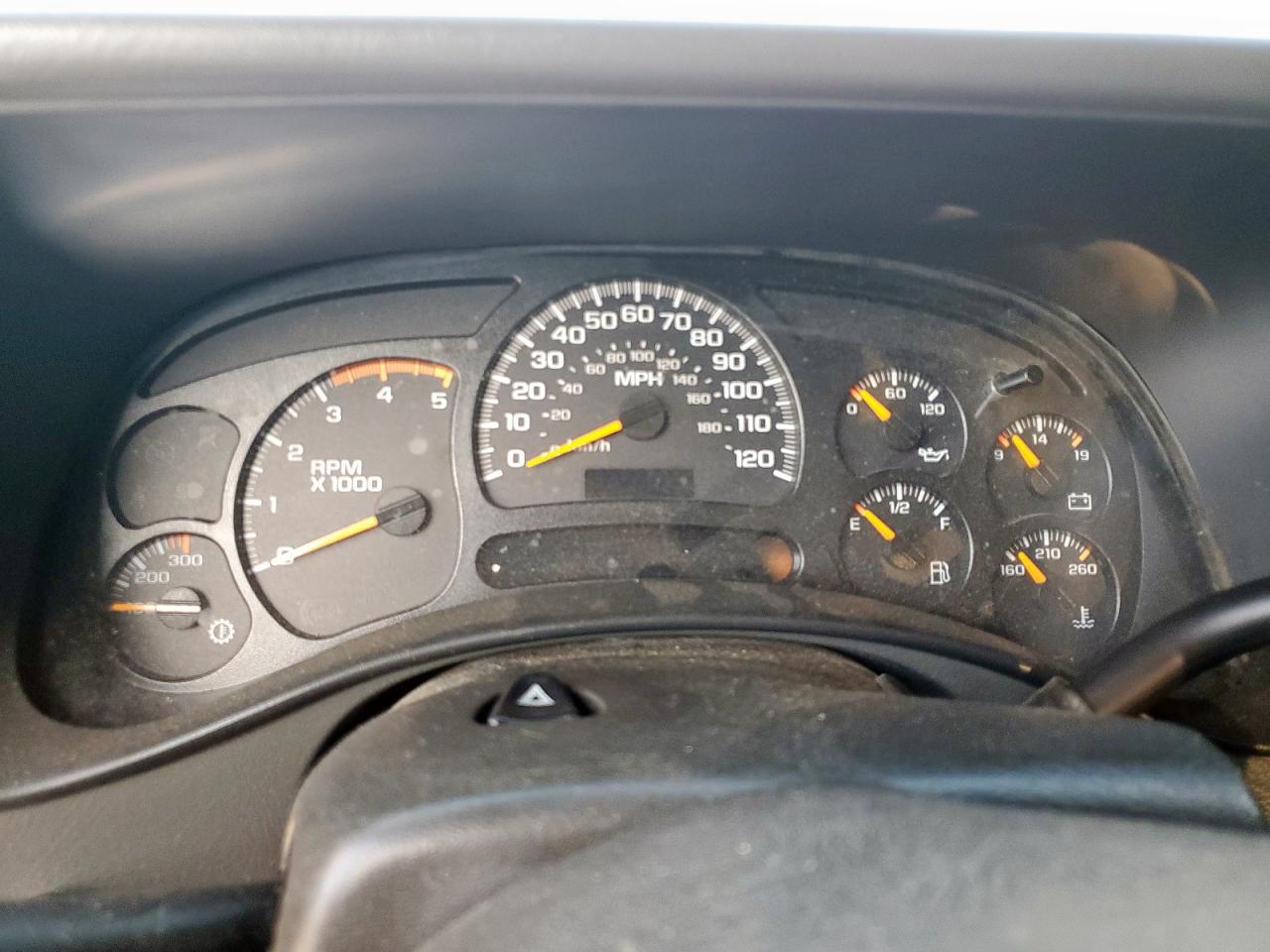 2005 Chevrolet Silverado K2500 Heavy Duty VIN: 1GCHK23275F936725 Lot: 80801935