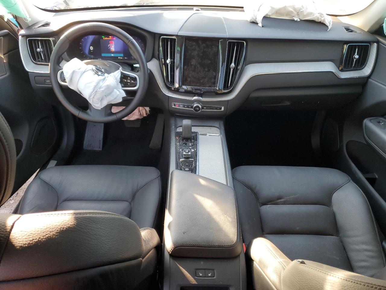 2025 Volvo Xc60 Plus VIN: YV4M12RC4S1183792 Lot: 81130965