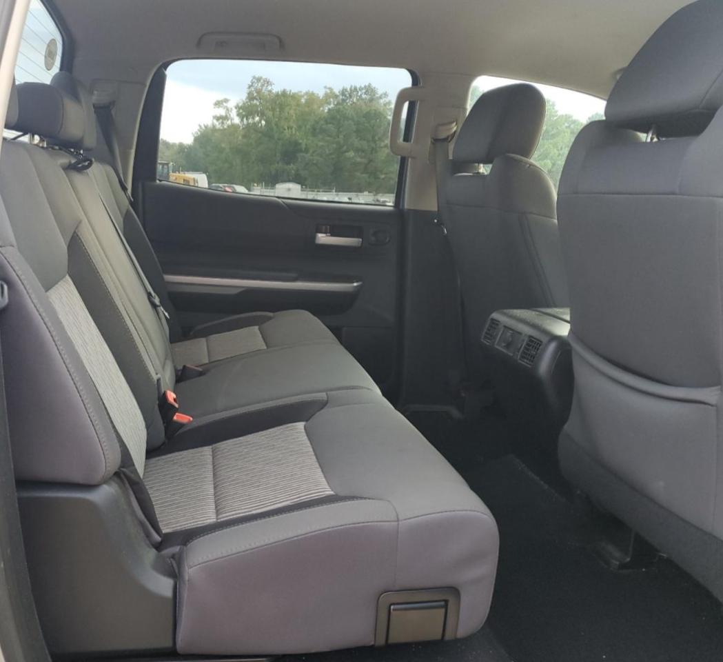 2017 Toyota Tundra Crewmax Sr5 VIN: 5TFDY5F11HX627395 Lot: 83778675