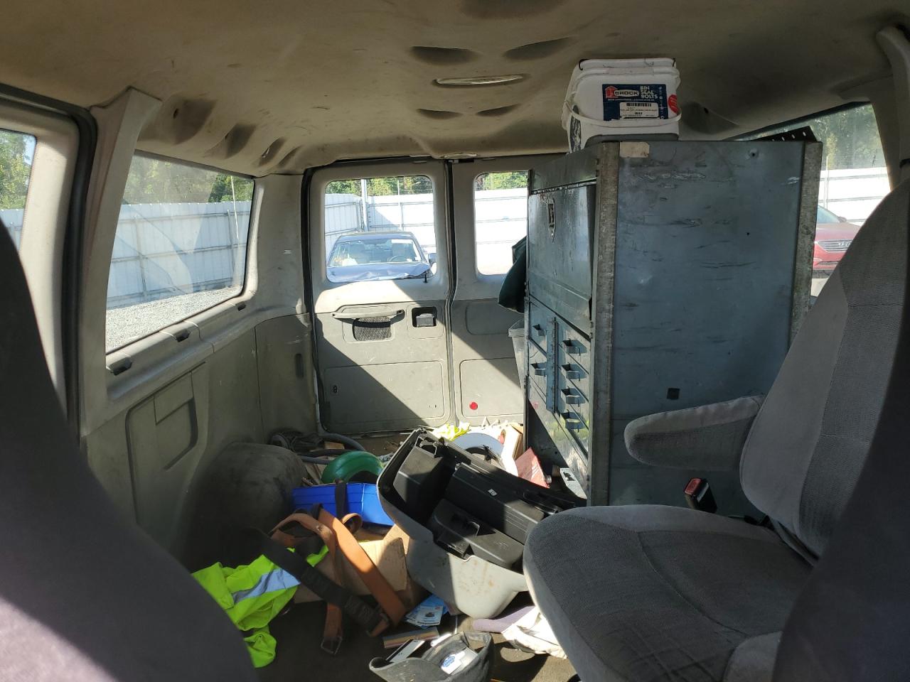 2012 Ford Econoline E350 Super Duty Wagon VIN: 1FBNE3BL8CDA86210 Lot: 81590615