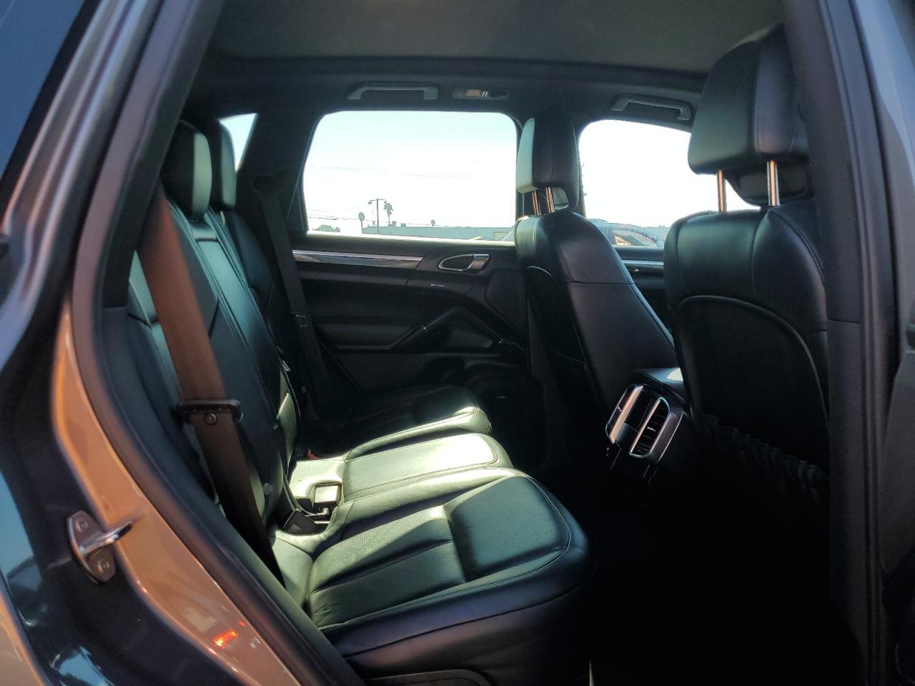 2012 Porsche Cayenne S Hybrid VIN: WP1AE2A29CLA90588 Lot: 84244395