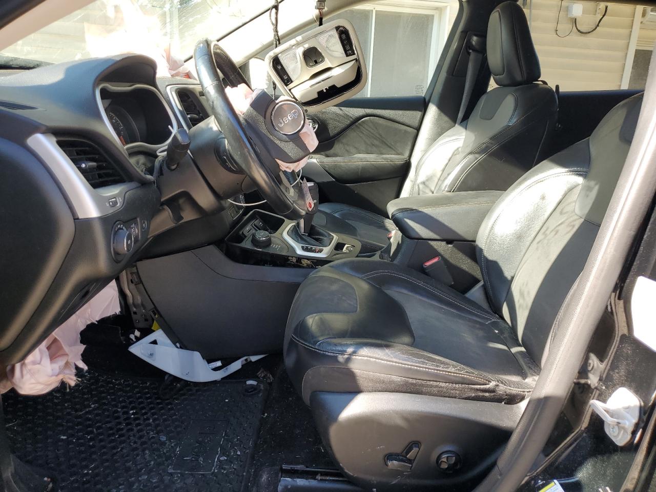 2018 Jeep Cherokee Latitude Plus VIN: 1C4PJMLB0JD500847 Lot: 71965625