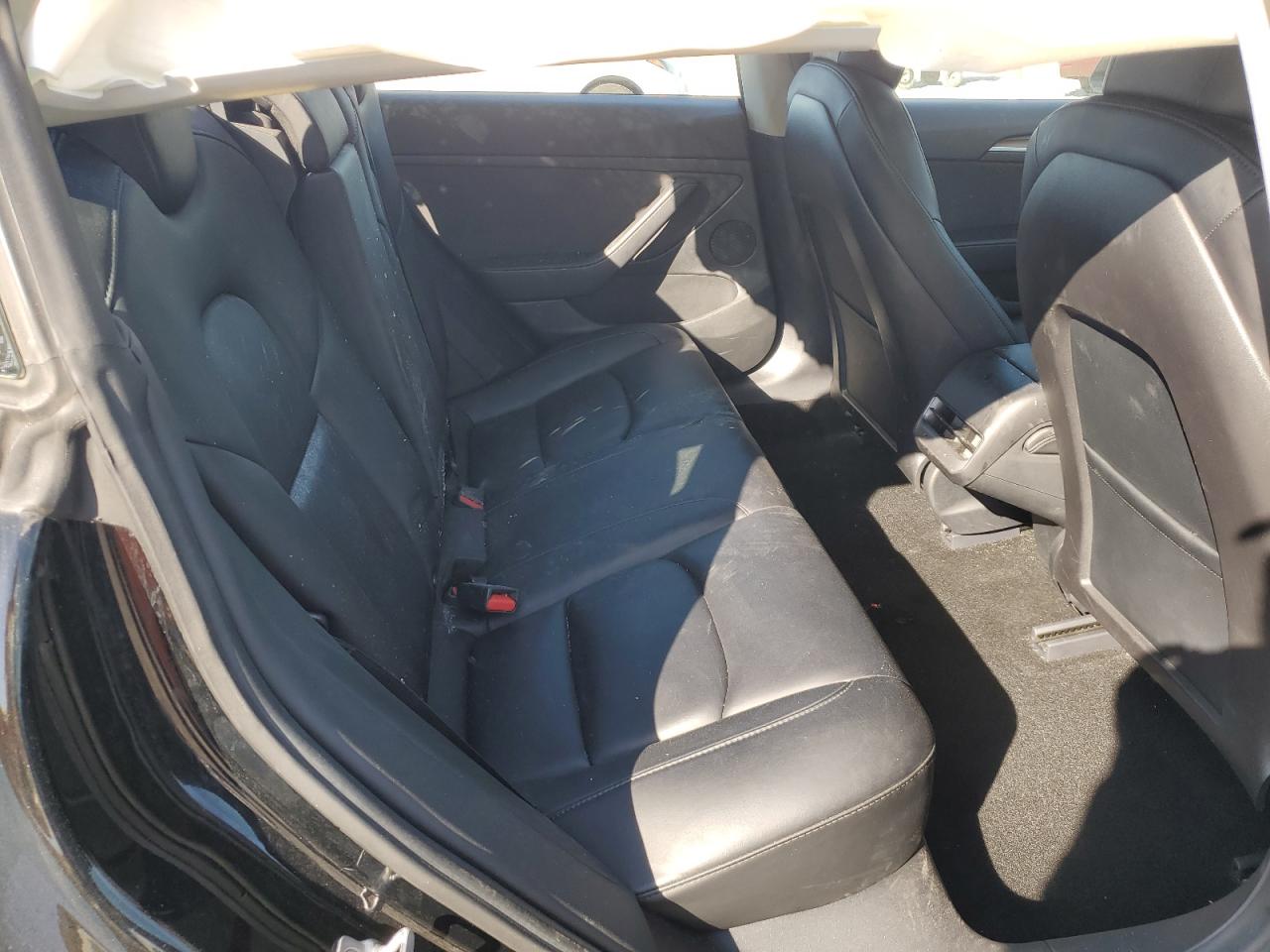 2022 Tesla Model 3 VIN: 5YJ3E1EB8NF165110 Lot: 81909555