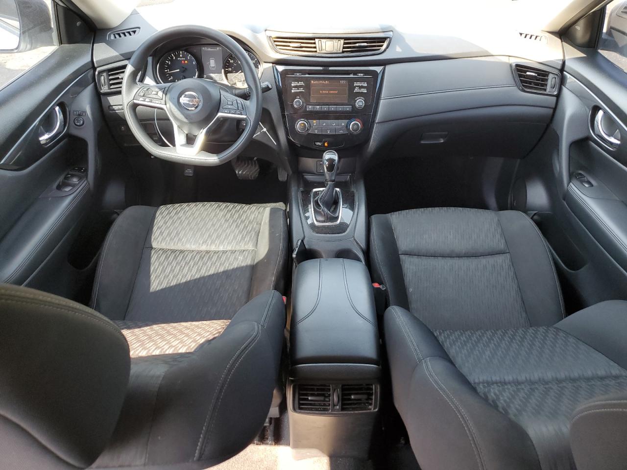 2017 Nissan Rogue S VIN: KNMAT2MT0HP582941 Lot: 71225995