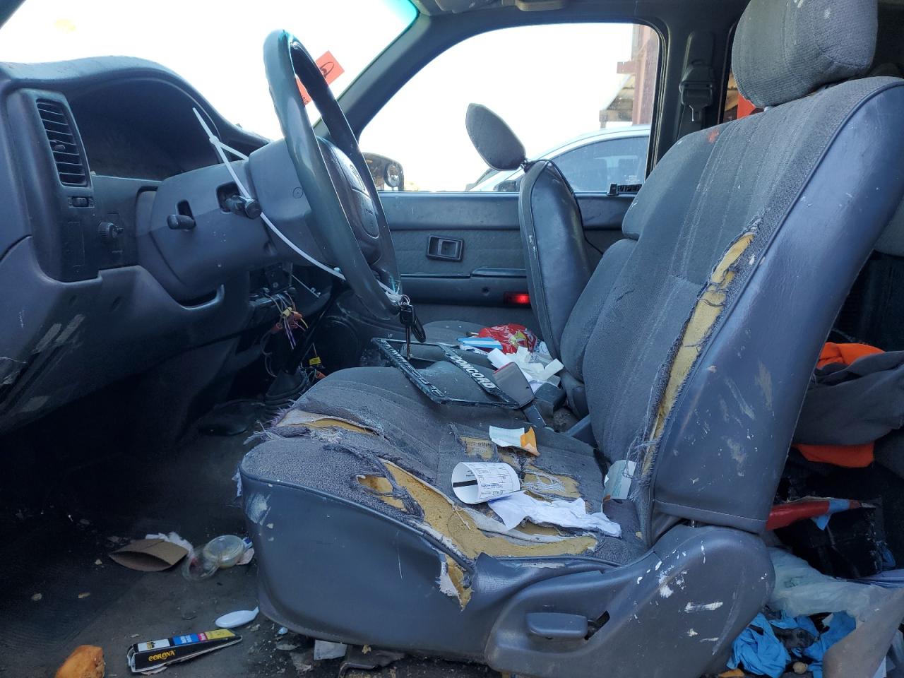 1995 Toyota Tacoma Xtracab VIN: 4TAUN53B5SZ002480 Lot: 71305825