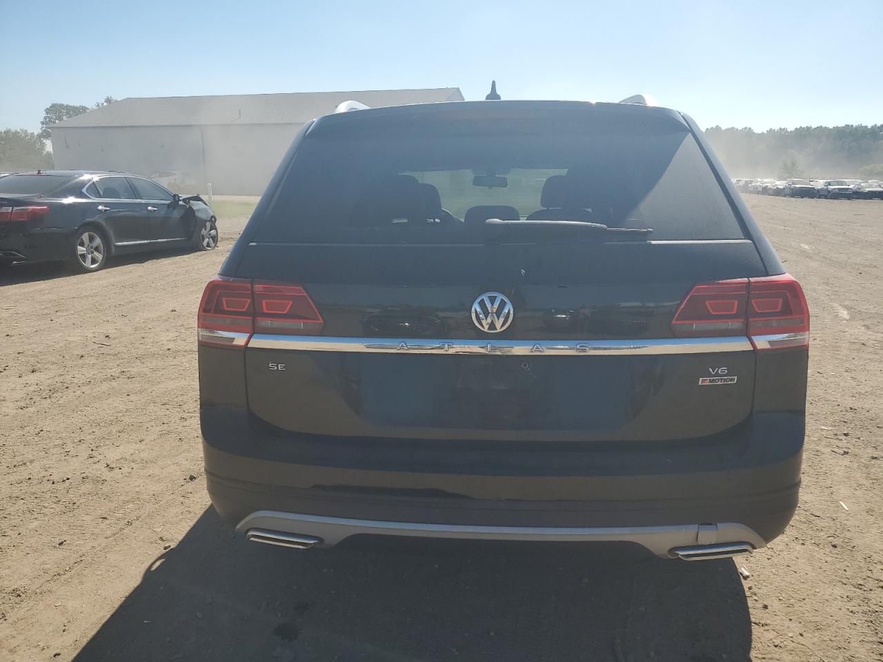 2018 Volkswagen Atlas Se VIN: 1V2KR2CA7JC549675 Lot: 84408605