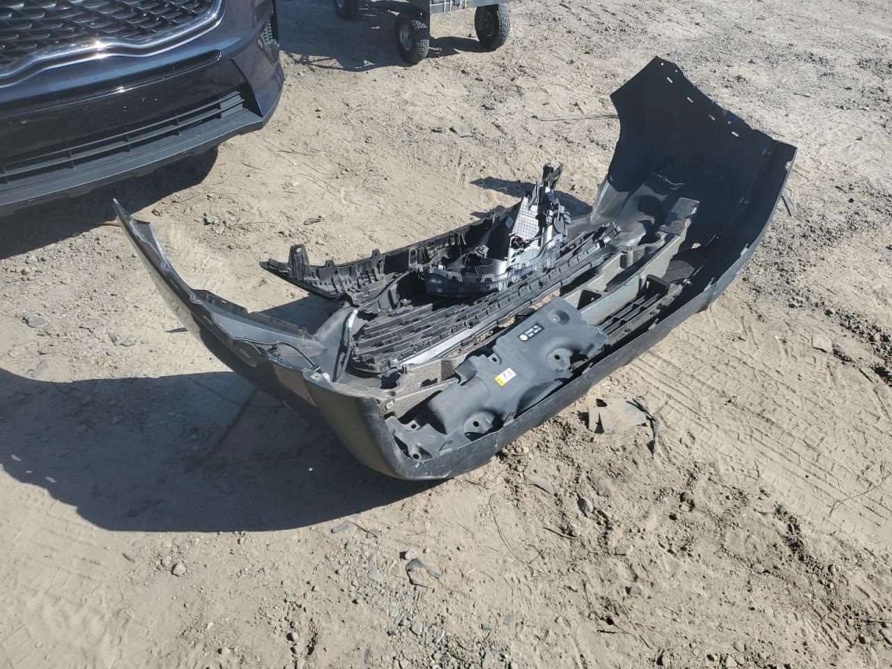 2020 Toyota Rav4 Le VIN: 2T3H1RFV8LW103710 Lot: 81665895