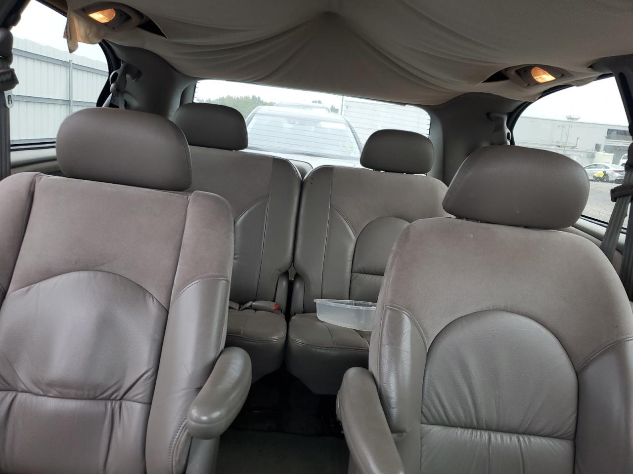 2001 Chrysler Town & Country Limited VIN: 2C8GP64L91R331456 Lot: 84297995