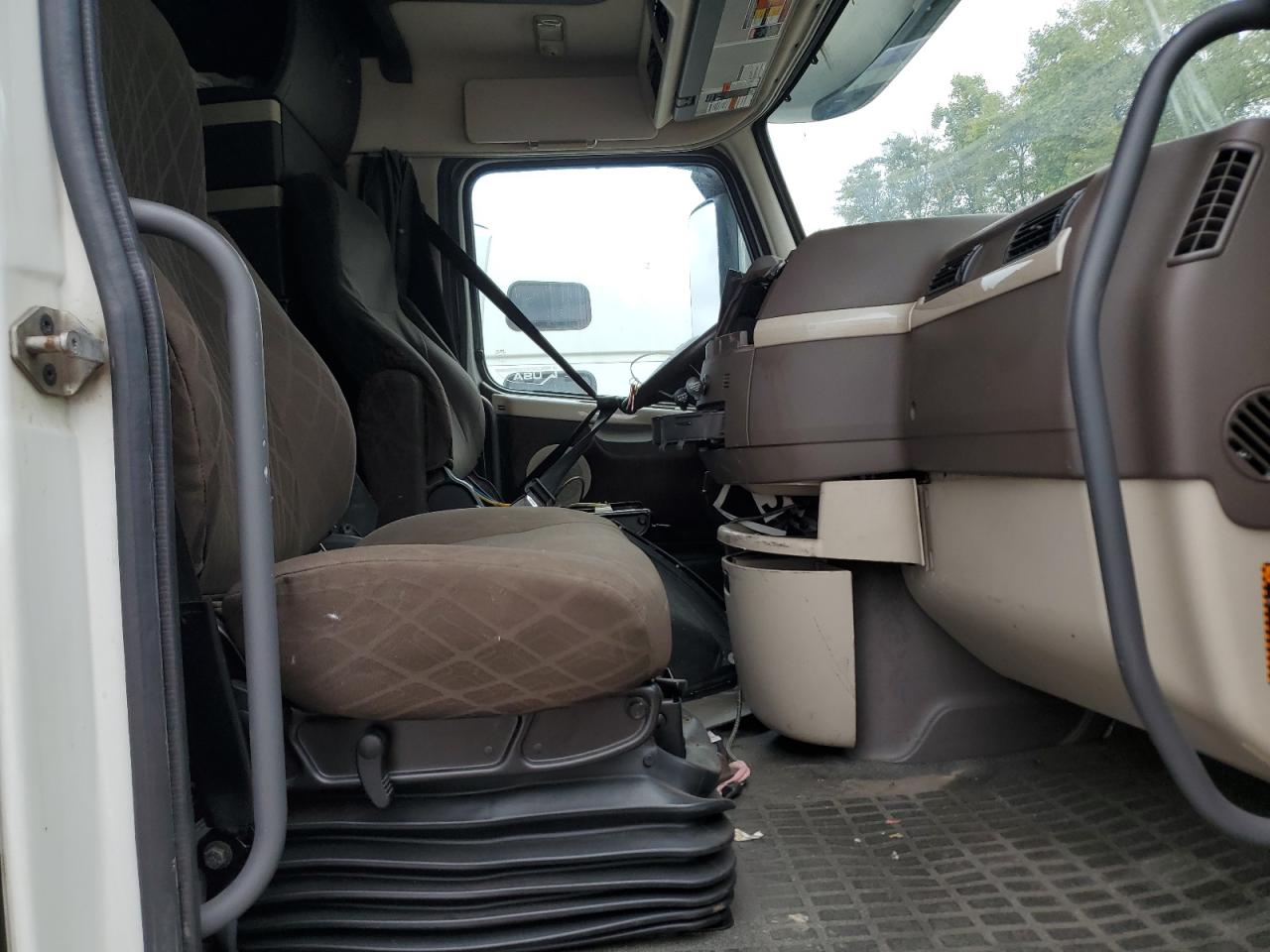 2018 Volvo Vnl Truck Cab And Chassis VIN: 4V4NC9EH4JN896280 Lot: 81431135