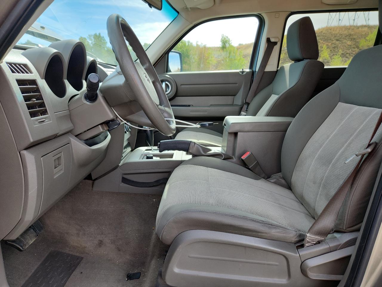 2007 Dodge Nitro Sxt VIN: 1D8GU28K77W660050 Lot: 81660235