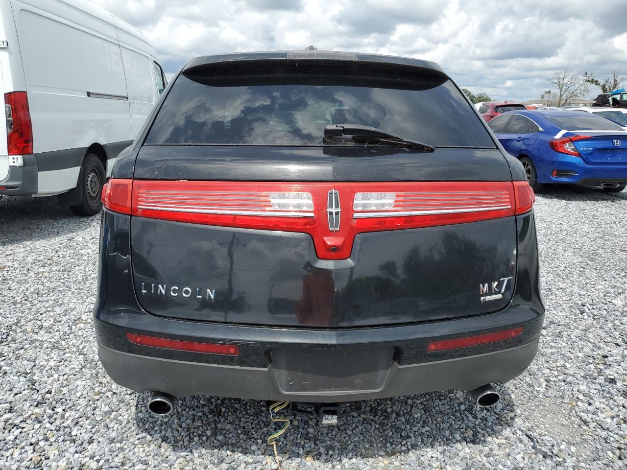 2010 Lincoln Mkt VIN: 2LMHJ5AT1ABJ22582 Lot: 81231725