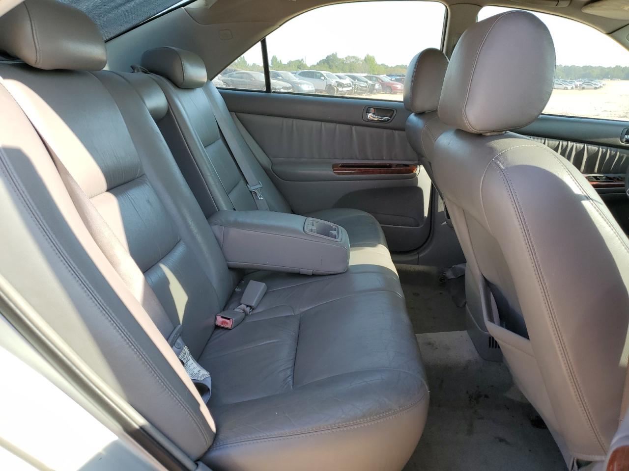 2003 Toyota Camry Le VIN: 4T1BF30K43U059295 Lot: 81730305