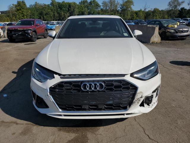  AUDI A4 2020 Белы