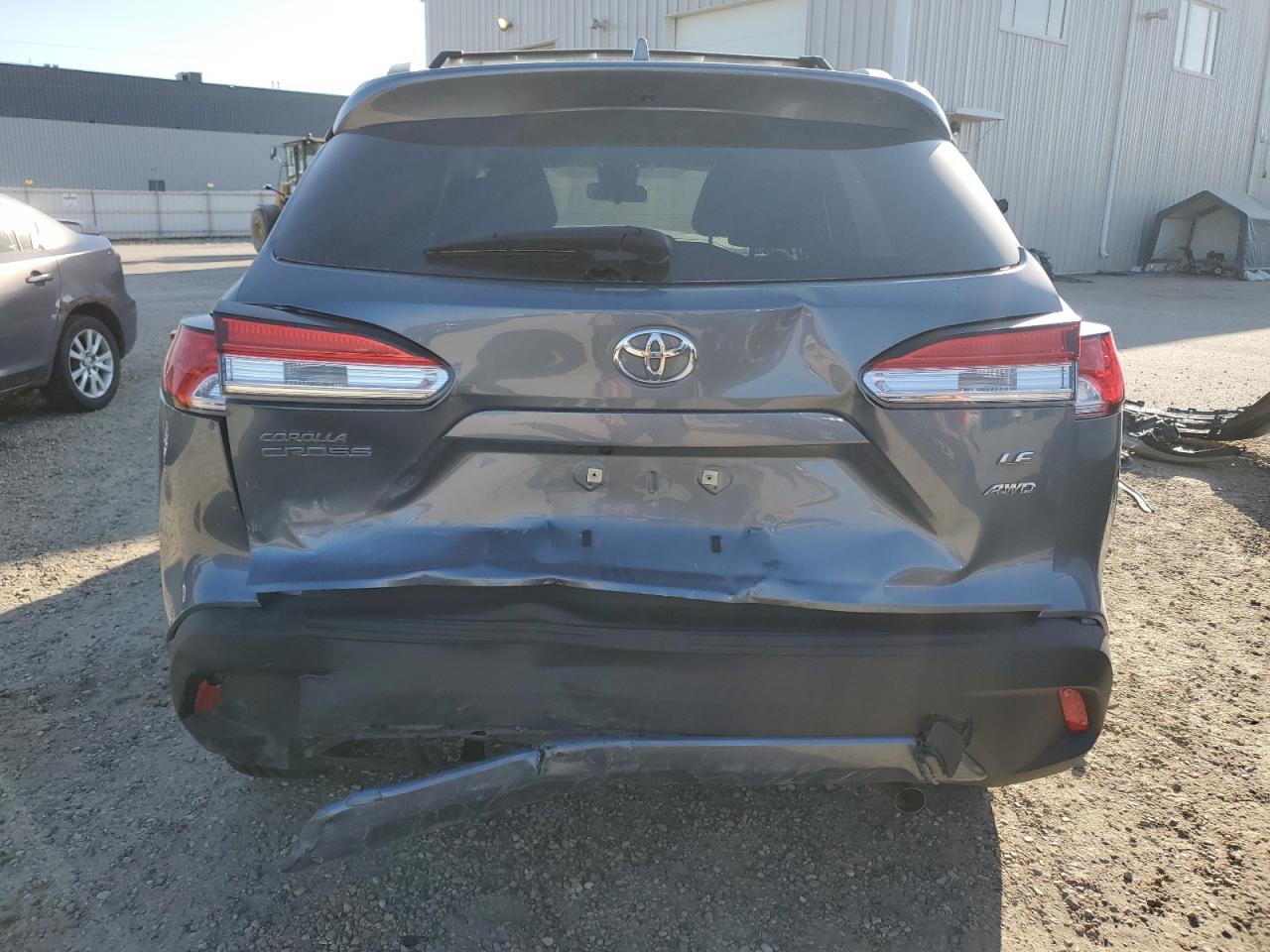 2022 Toyota Corolla Cross Le VIN: 7MUBAABG4NV025628 Lot: 71487435
