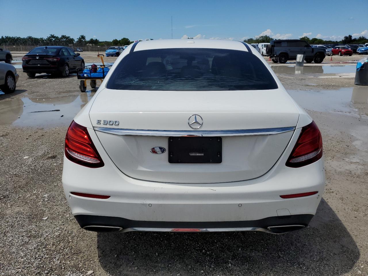 2017 Mercedes-Benz E 300 VIN: WDDZF4JB5HA035397 Lot: 80677385