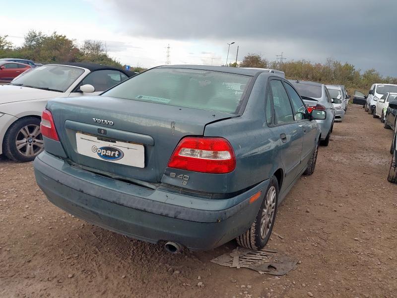 2002 VOLVO S40 S 