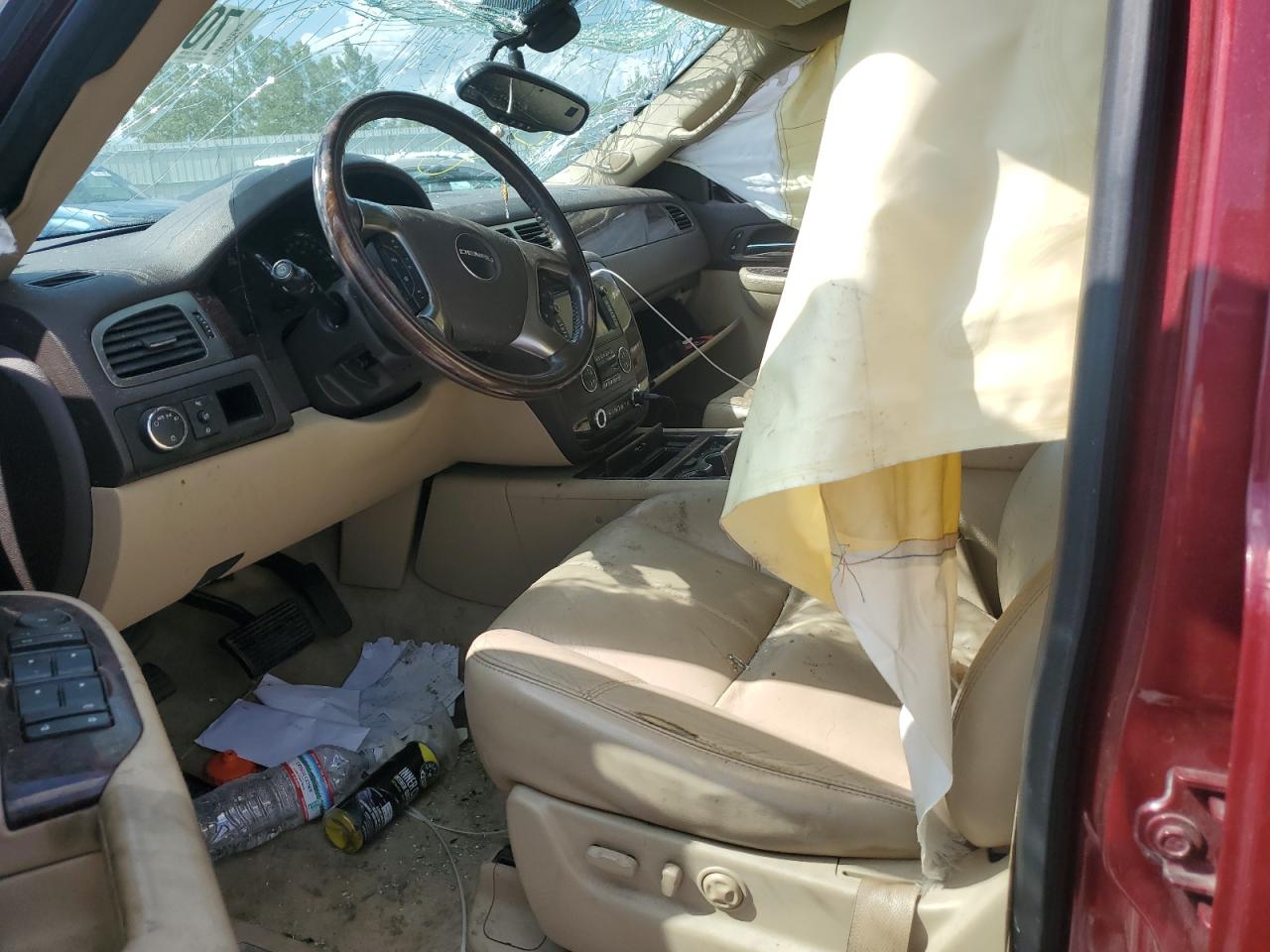 2007 GMC Yukon Denali VIN: 1GKFK63887J340725 Lot: 70422025