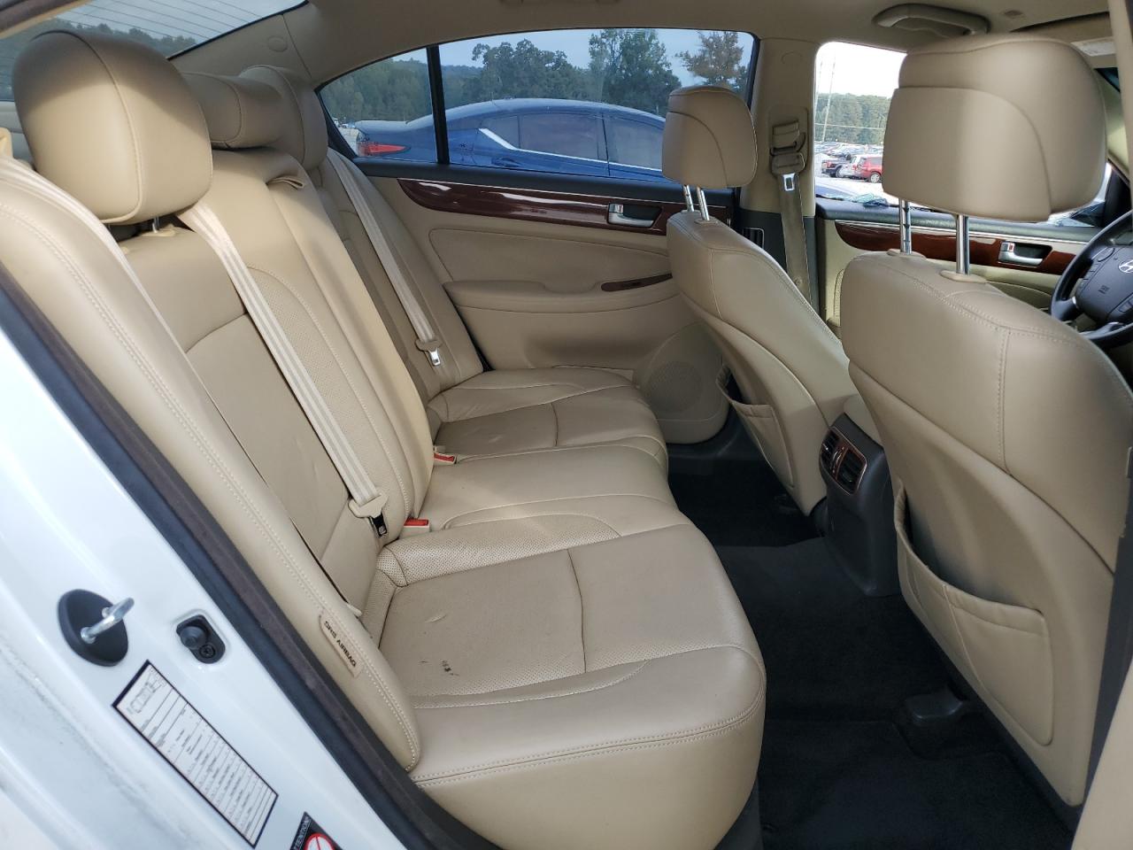 2013 Hyundai Genesis 3.8L VIN: KMHGC4DD9DU234903 Lot: 81216445