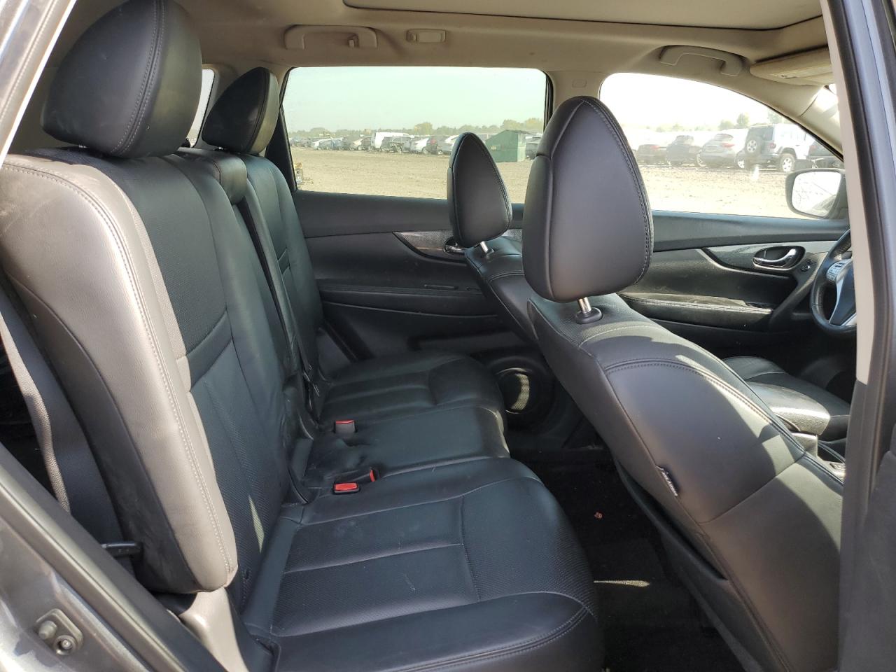 2015 Nissan Rogue S VIN: 5N1AT2MV7FC796388 Lot: 81329875