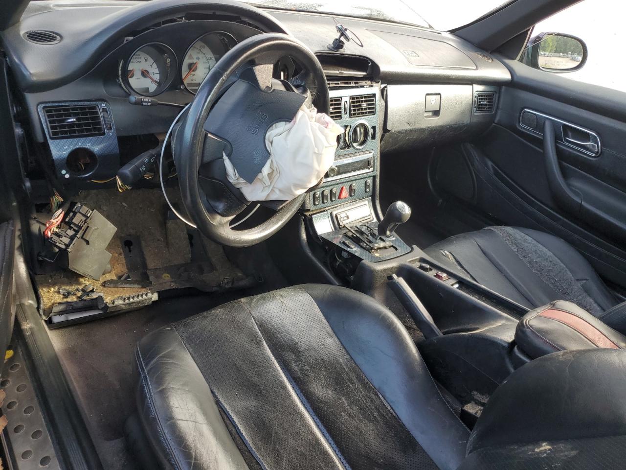 1998 Mercedes-Benz Slk 230 Kompressor VIN: WDBKK47F6WF003686 Lot: 71128885