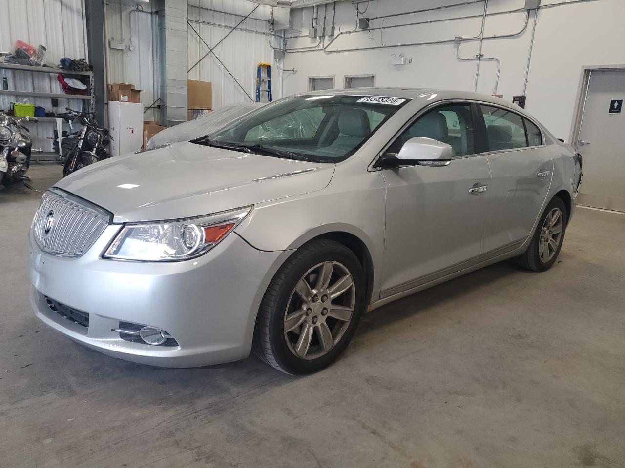 BUICK ALLURE 2010. Lot# 70343325. VIN 1G4GK5EG0AF271422. Photo 1