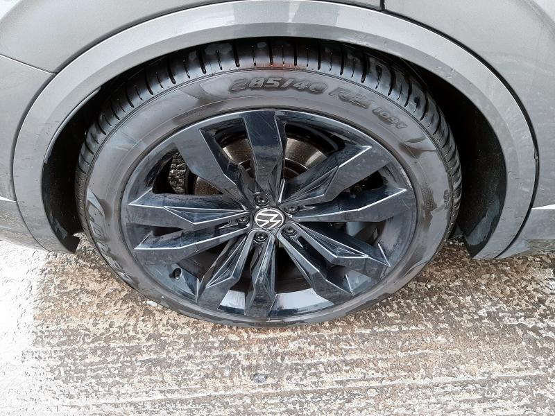 2021 VOLKSWAGEN TOUAREG V6 BLACK EDITION 
