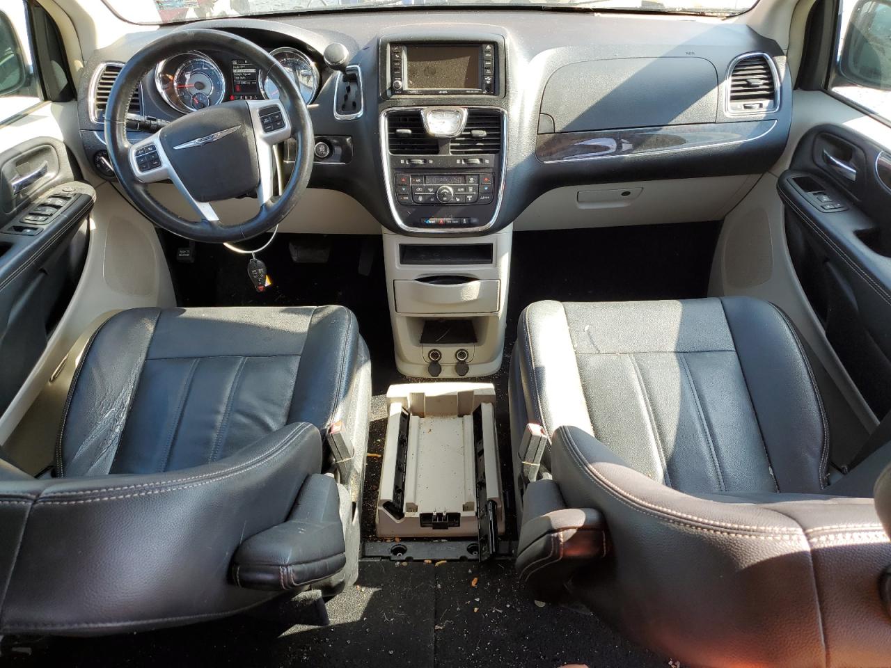 2016 Chrysler Town & Country Touring VIN: 2C4RC1BG0GR239224 Lot: 84601115