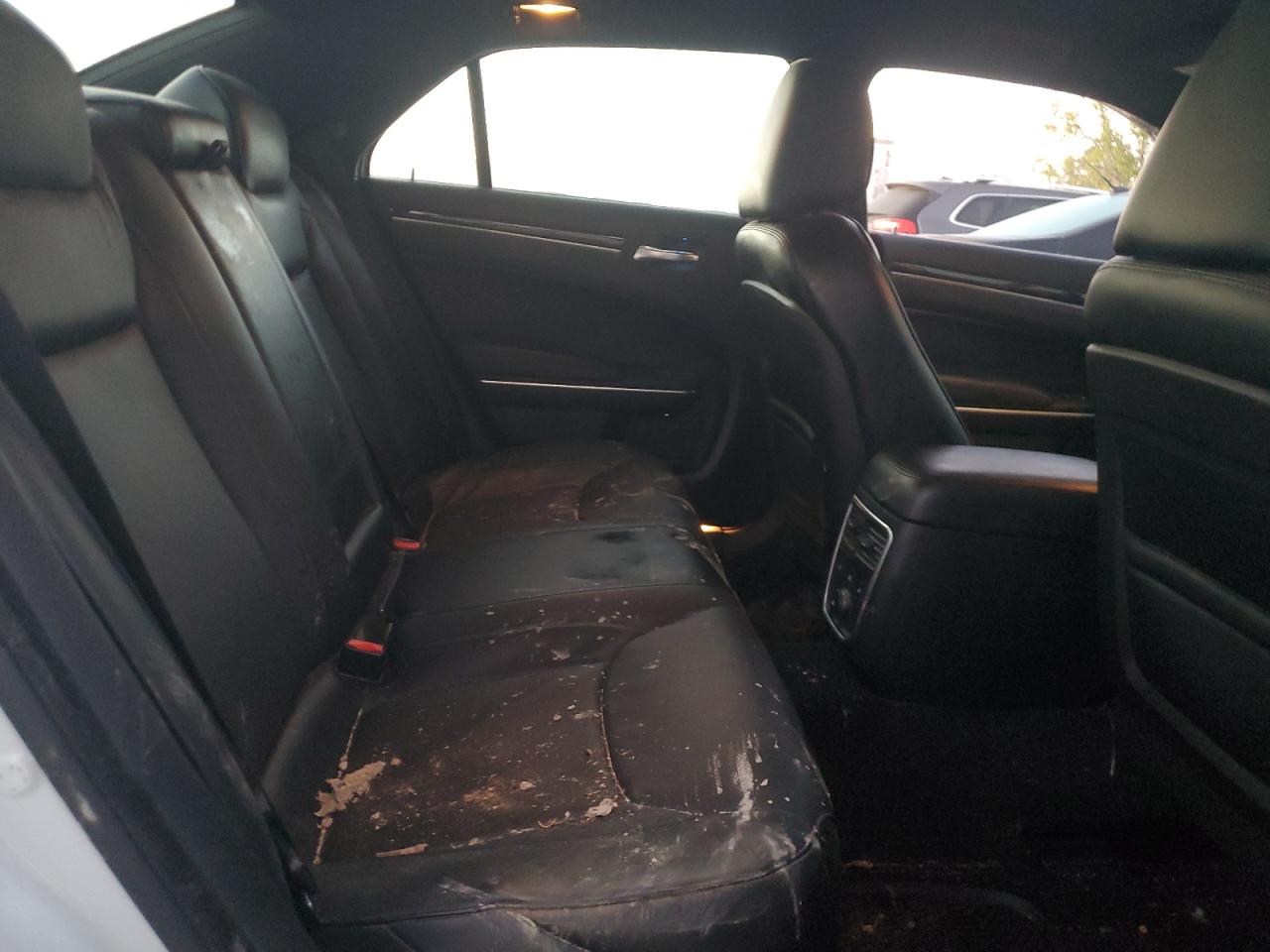 2014 Chrysler 300C VIN: 2C3CCAKT7EH100959 Lot: 81858975