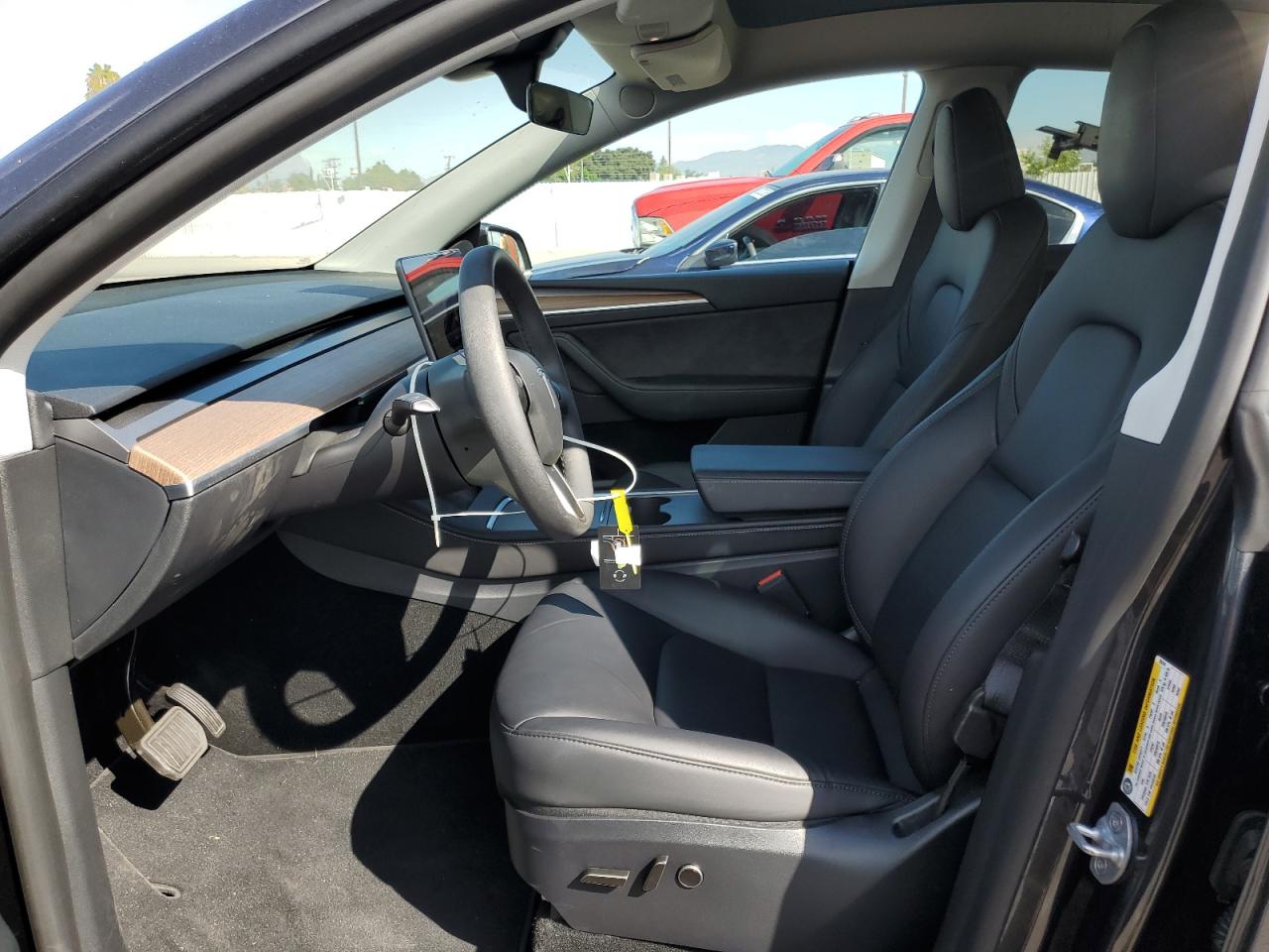 2025 Tesla Model Y VIN: 7SAYGDED6SF316141 Lot: 81615715