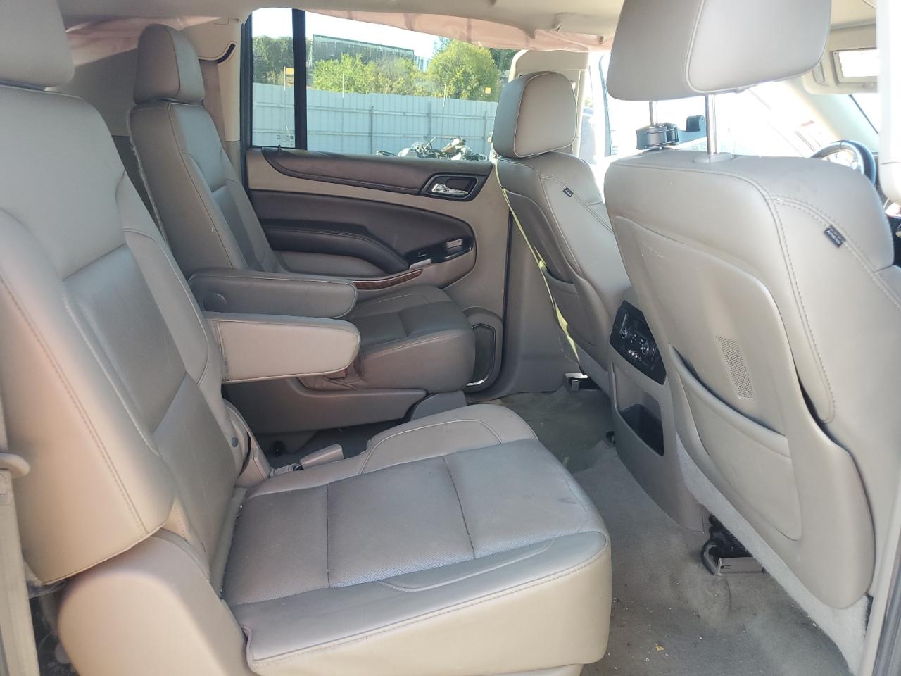 2015 Chevrolet Suburban K1500 Ltz VIN: 1GNSKKKC5FR712764 Lot: 81138015